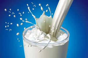 Польза натурального молока