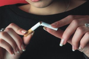 Необходимость отказа от курения при возникновении неприятных симптомов